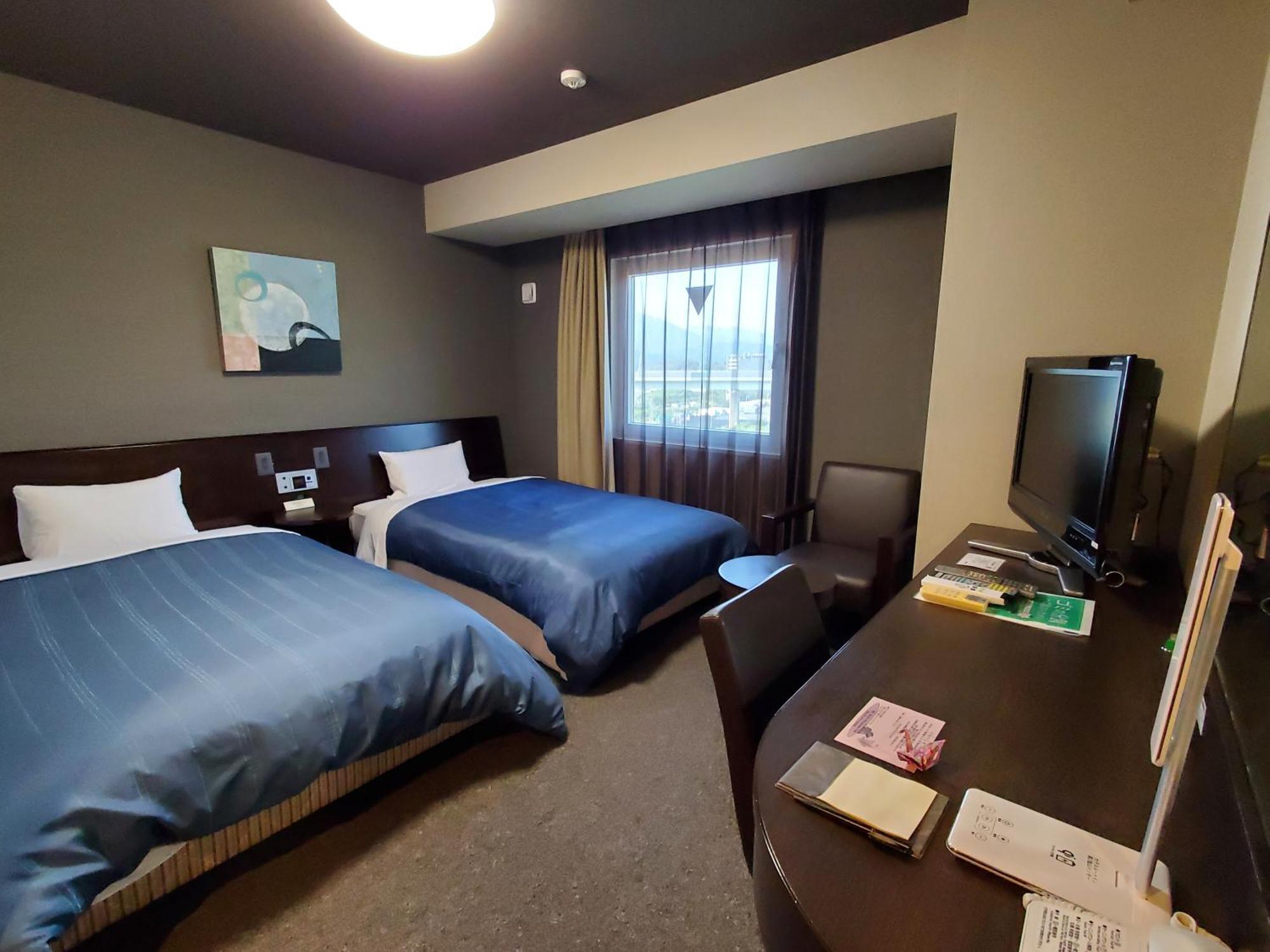 Hotel Route-Inn Dai-Ni Kameyama Inter Exteriör bild