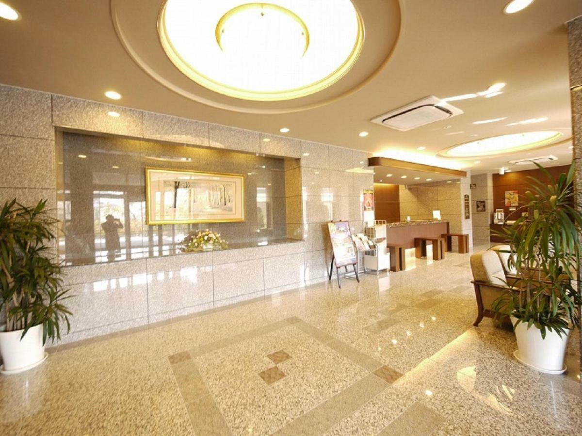 Hotel Route-Inn Dai-Ni Kameyama Inter Exteriör bild
